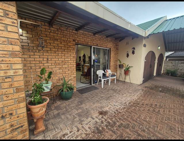 5 BEDROOM HOUSE FOR SALE IN FLORA GARDENS